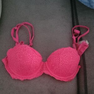 Victoria Secret Date Push Up Bra- Pink 32b